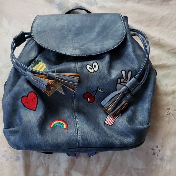 Backpack - Picture 1 of 3